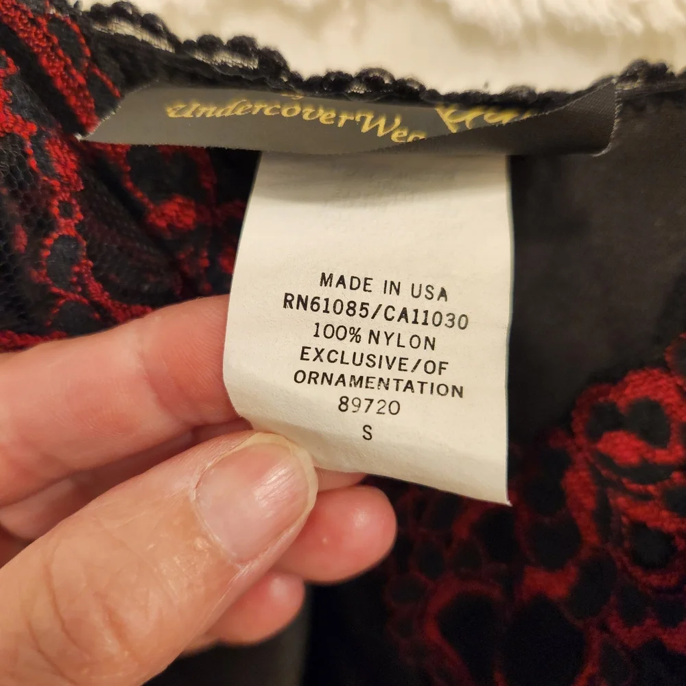 The International Boutique slip dress nightgown Black Red Lace USA Sm 34